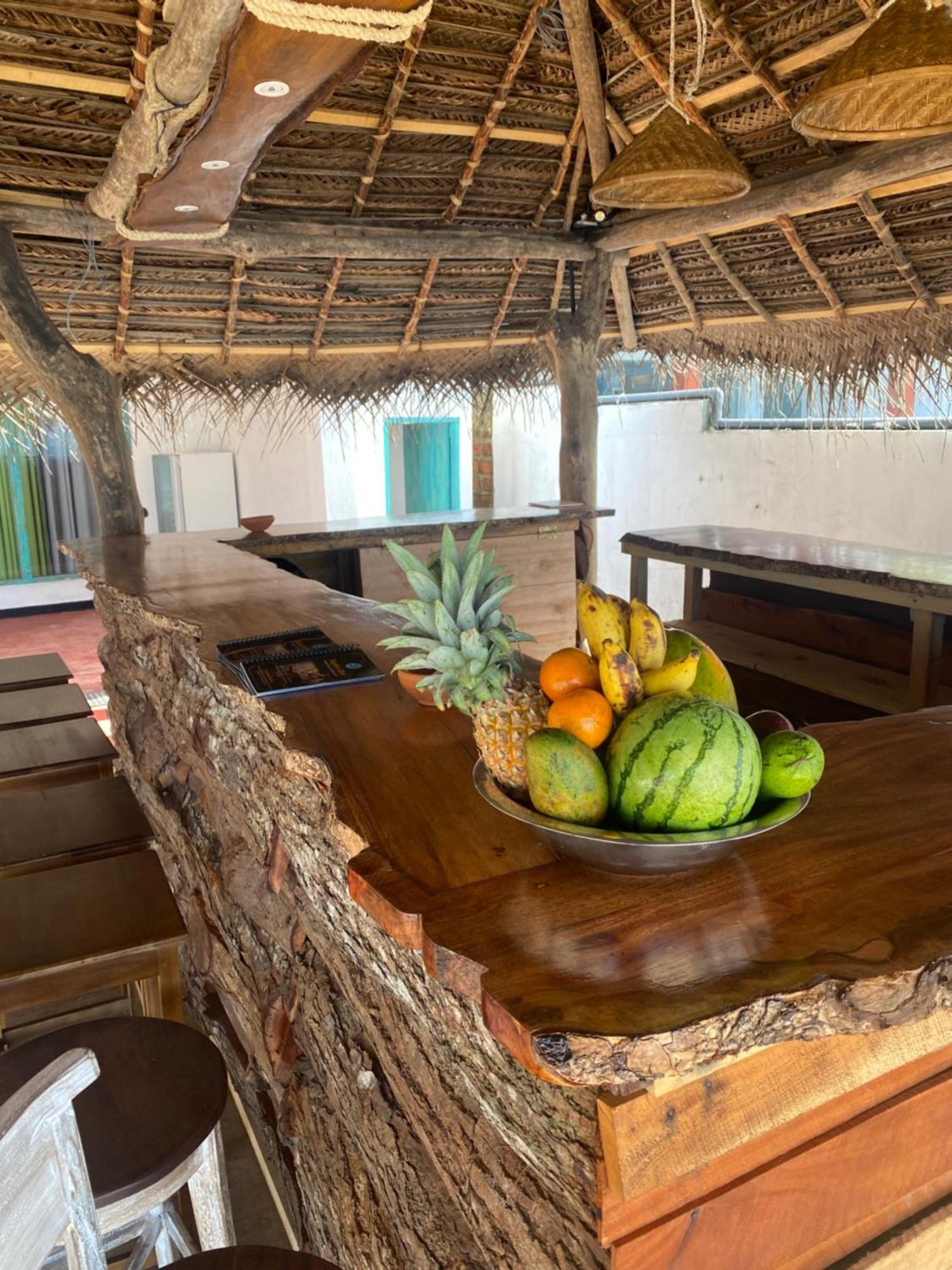 Sapphire Blue Hotell Hikkaduwa Exteriör bild