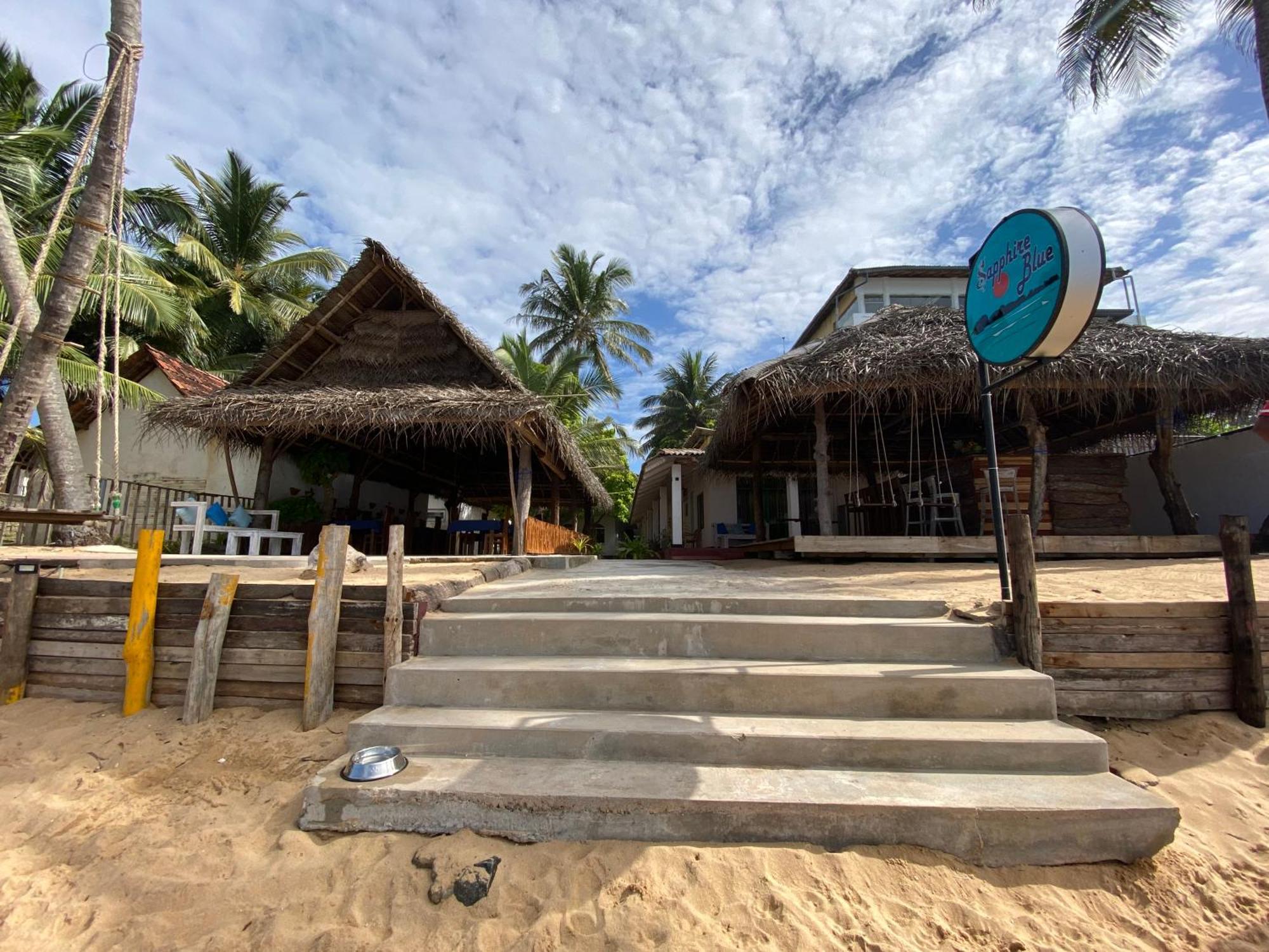 Sapphire Blue Hotell Hikkaduwa Exteriör bild